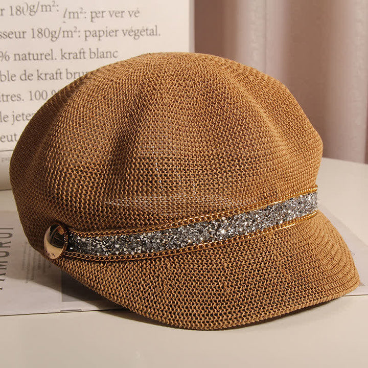 Cappello basco in paglia con catena in oro e strass argentati, elegante da donna