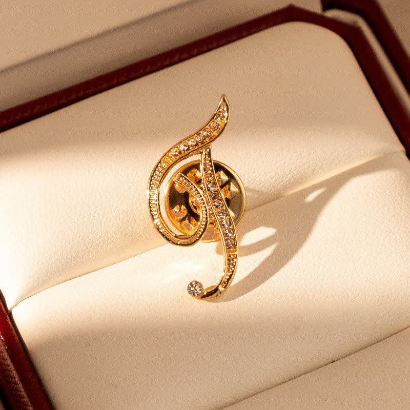 Spilla con lettera iniziale in oro 26 dell'alfabeto con strass
