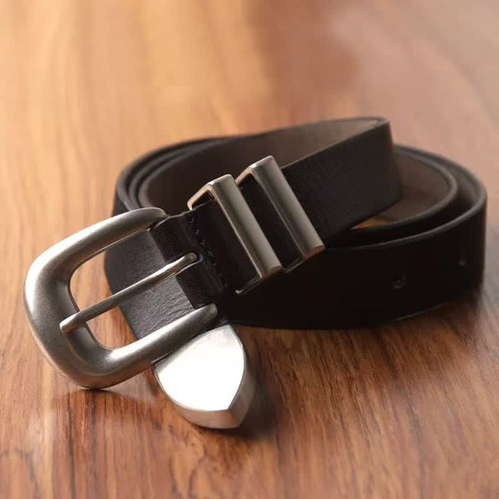 Cintura da donna in pelle nera con fibbia semplice in argento e cinturino sottile