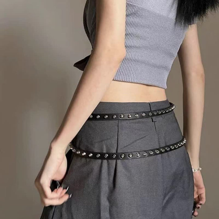 Cintura da donna in pelle nera extra lunga con rivetti punk casual a doppio strato