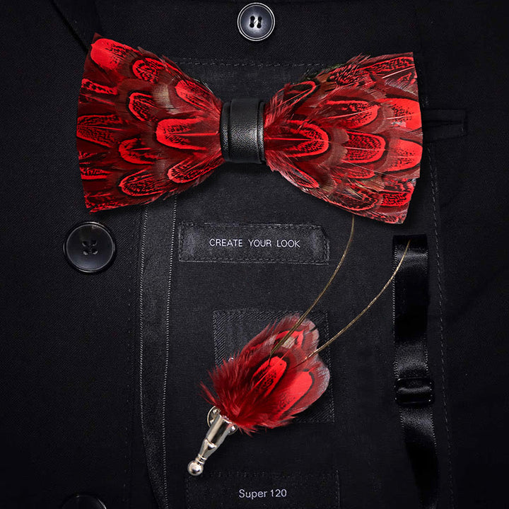Papillon con piume di pavone Crison & Black e spilla da bavero