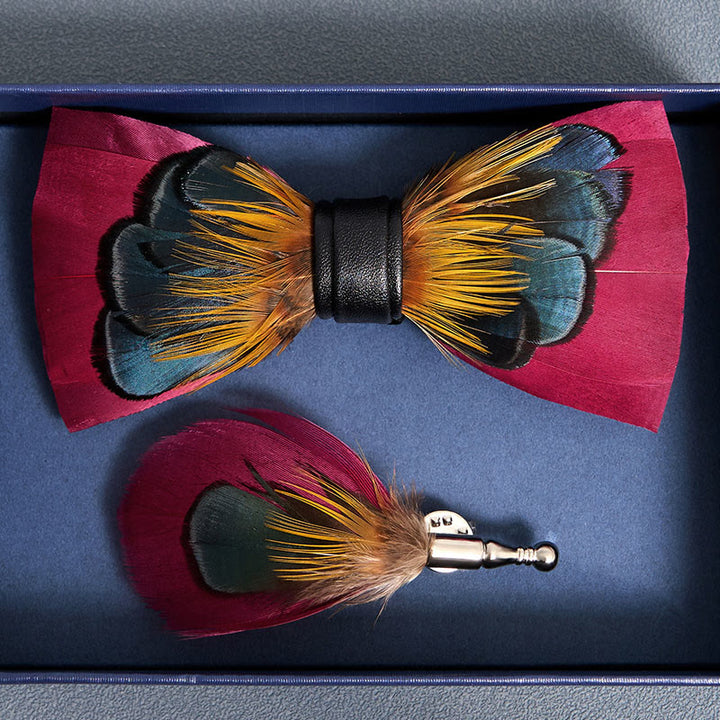 Papillon simmetrico con piume rosa e arancioni con spilla da bavero - image 3