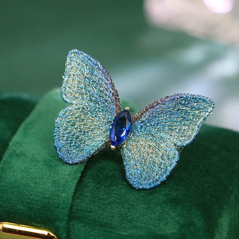 Spilla da donna con cristalli a forma di farfalla ricamata a mano
