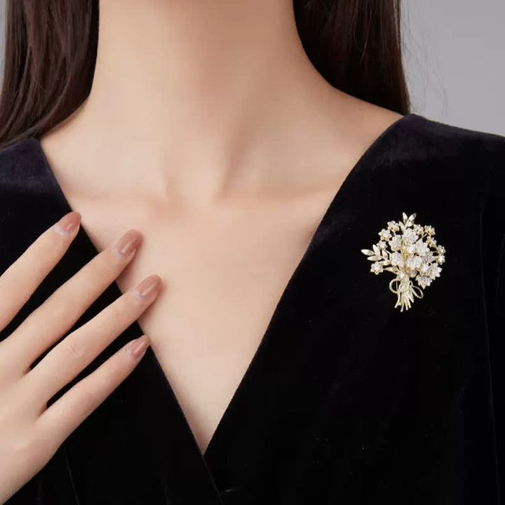 Spilla da sposa con bouquet di fiori in strass dorati da donna