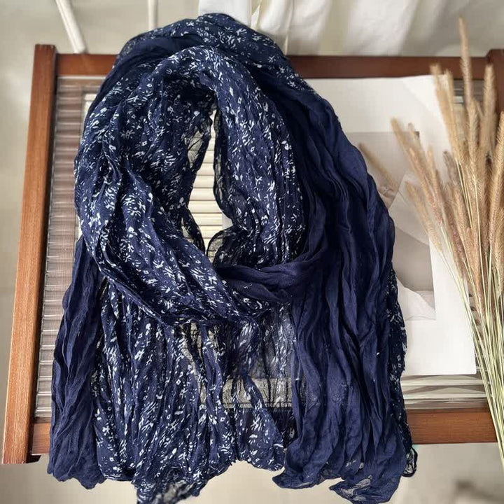 Sciarpa sottile in lino e cotone con pieghe floreali artistiche da donna
