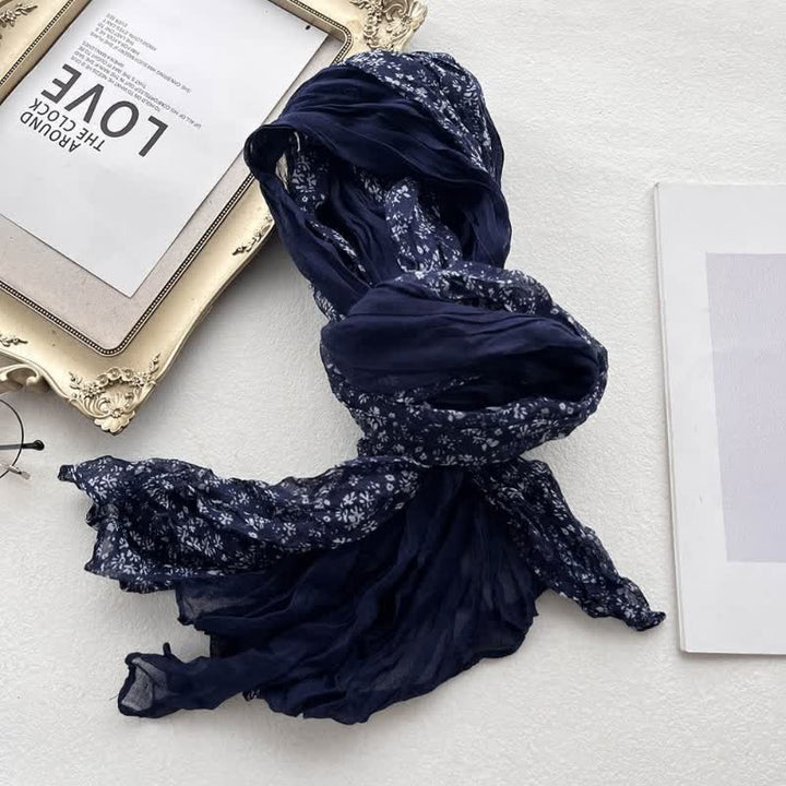 Sciarpa sottile in lino e cotone con pieghe floreali artistiche da donna