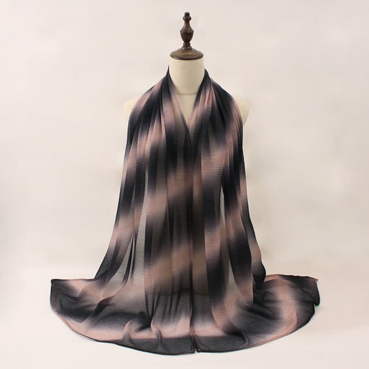 Sciarpa estiva sottile unisex a righe con pieghe e colori sfumati