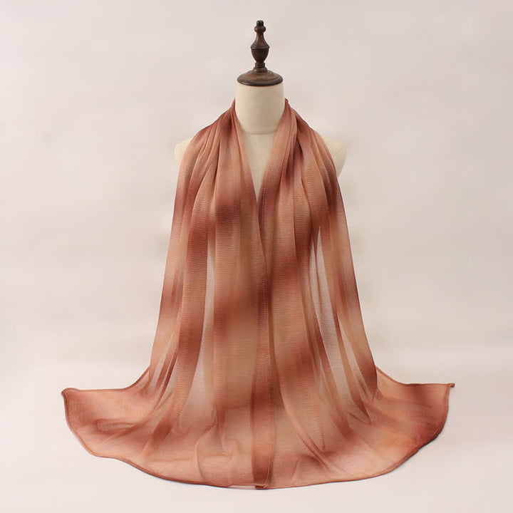 Sciarpa estiva sottile unisex a righe con pieghe e colori sfumati
