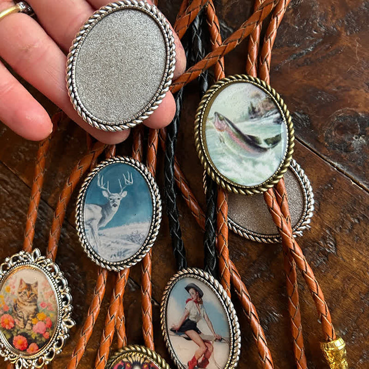 Cravatta Bolo in pelle marrone con foto personalizzata divertente