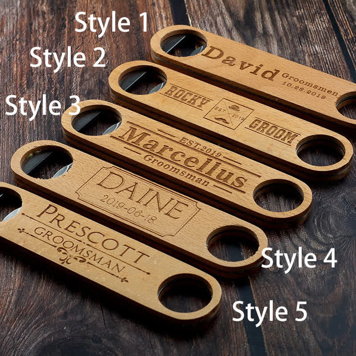 Apribottiglie in legno intagliato personalizzato per lo sposo