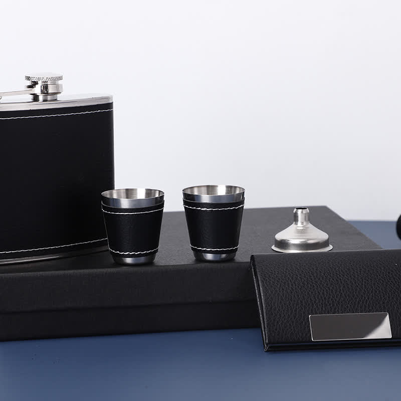 Set regalo da 5 fiaschette Noble da 6 oz in pelle nera impiallacciata
