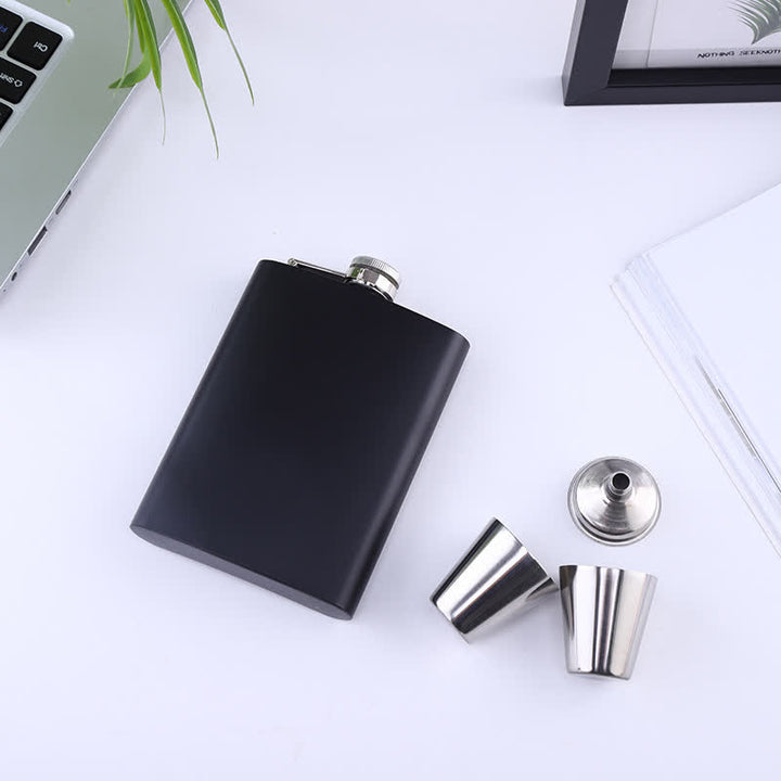 Set regalo personalizzato di 4 fiaschette Noble da 8 oz in tazza nera