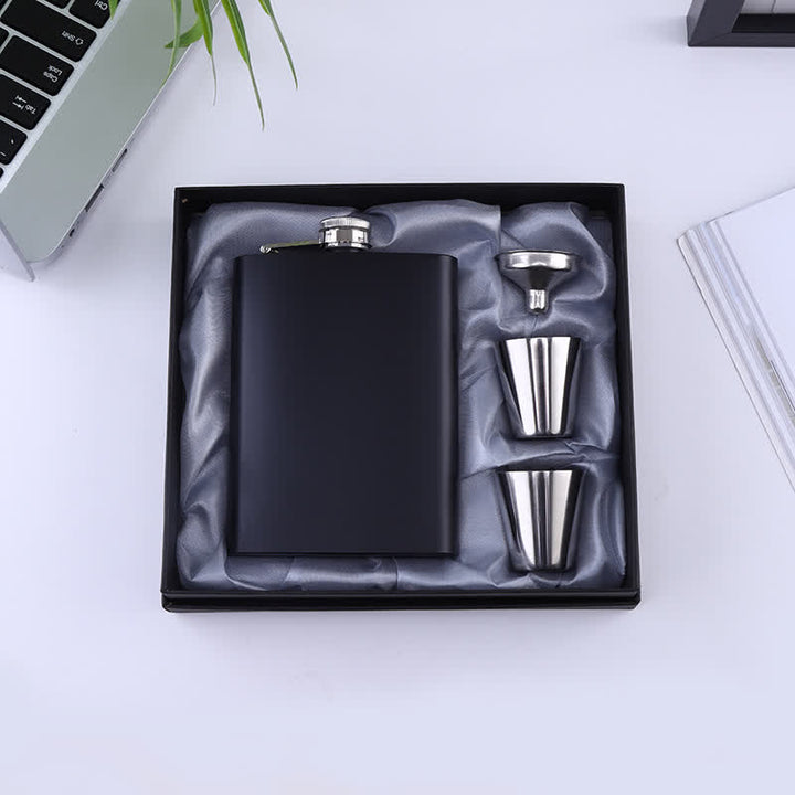 Set regalo personalizzato di 4 fiaschette Noble da 8 oz in tazza nera