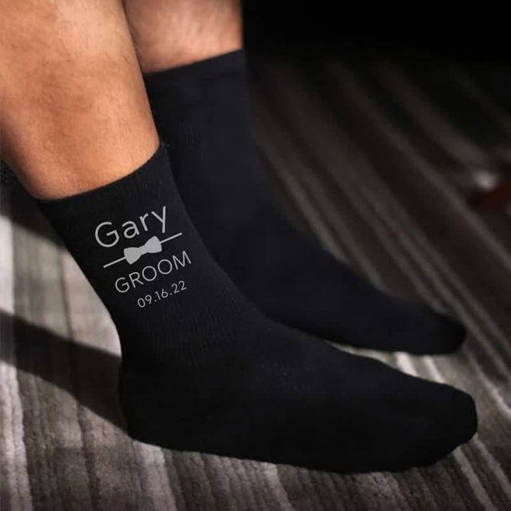 Calzini da sposo neri personalizzati con nome da uomo