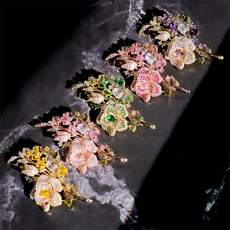 Spilla da donna con bouquet di rose e zirconi