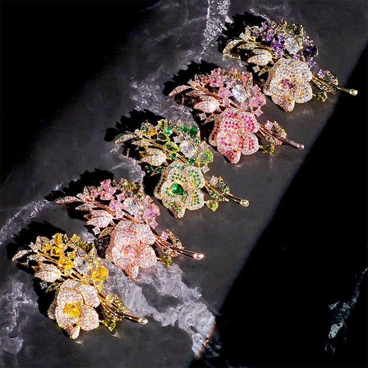 Spilla da donna con bouquet di rose e zirconi