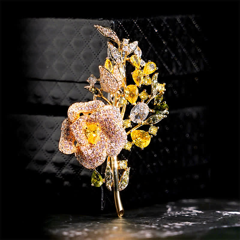 Spilla da donna con bouquet di rose e zirconi