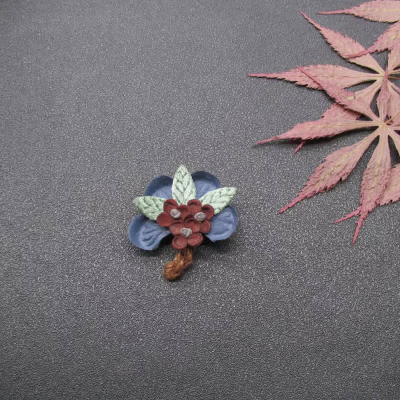 Spilla in stoffa con fiori di margherite rosse da sposa dal design originale