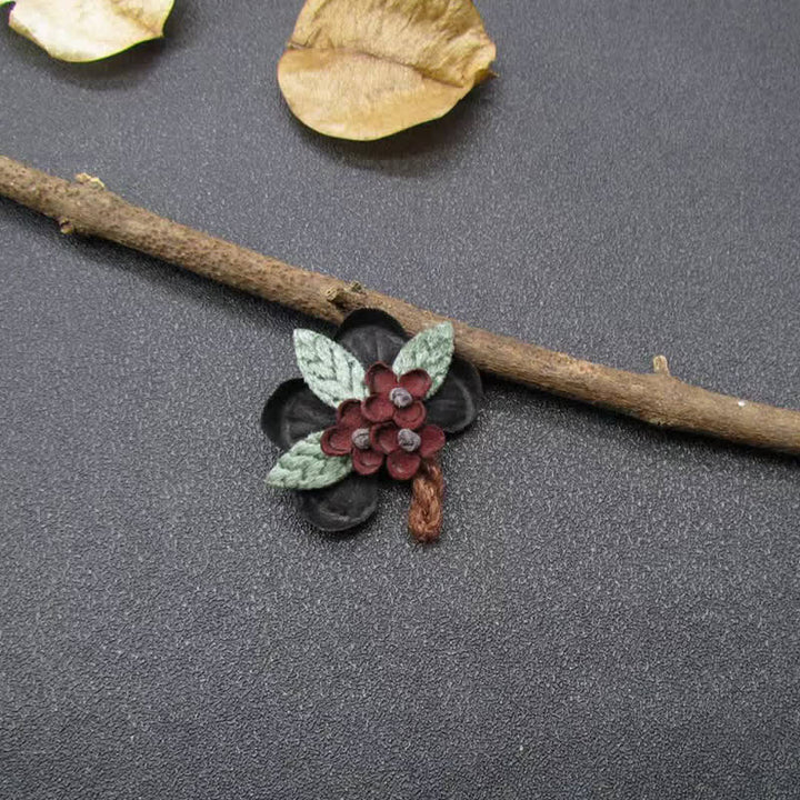 Spilla in stoffa con fiori di margherite rosse da sposa dal design originale - Nero - image 0
