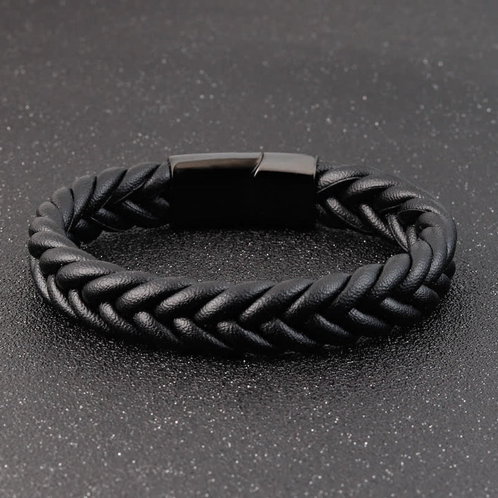 Bracciale in pelle intrecciata con nome personalizzato e chiusura magnetica