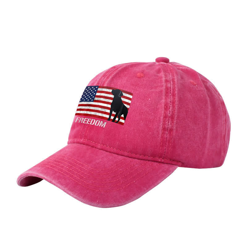 Cappellino da baseball regolabile con ricamo bandiera americana, cani e libertà