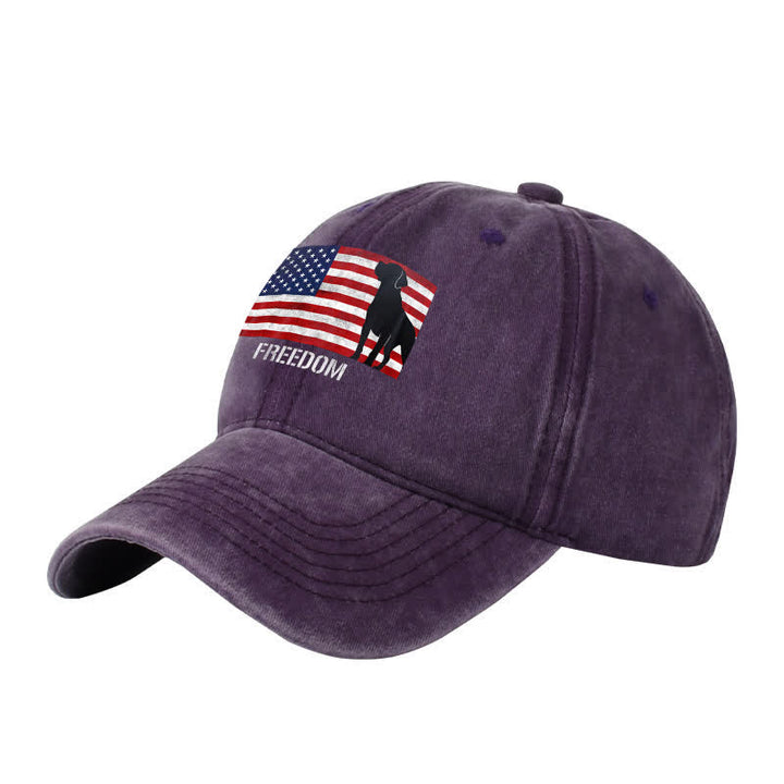 Cappellino da baseball regolabile con ricamo bandiera americana, cani e libertà
