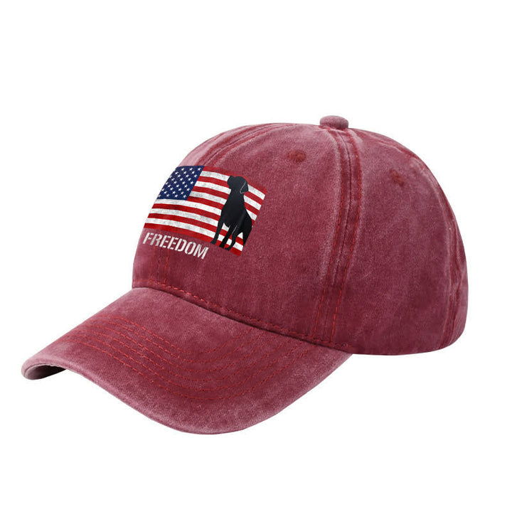 Cappellino da baseball regolabile con ricamo bandiera americana, cani e libertà