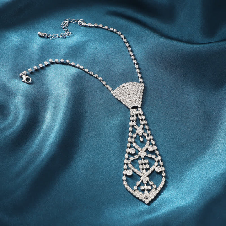 Collana con cravatta creativa con strass di cristallo per feste