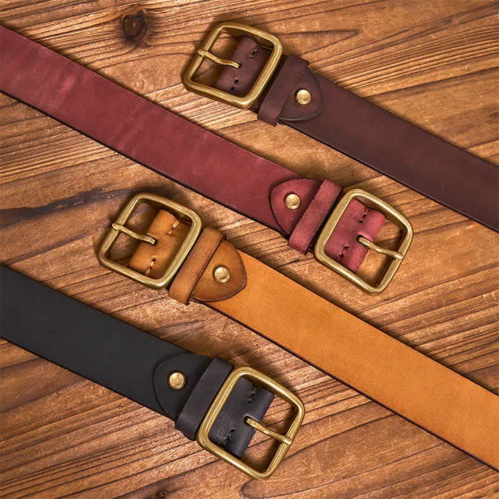 Cintura in pelle con fibbia quadrata in ottone vintage semplice ed elegante