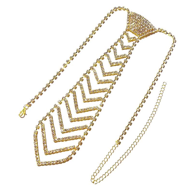 Collana con cravatta creativa in cristallo e strass a forma di strisce