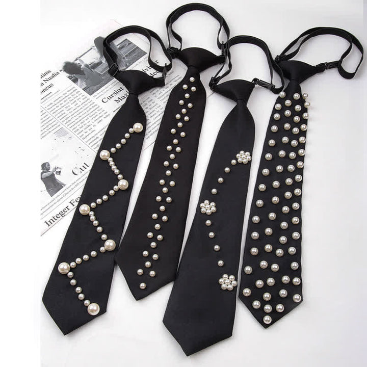 Elegante cravatta creativa tempestata di perle artificiali