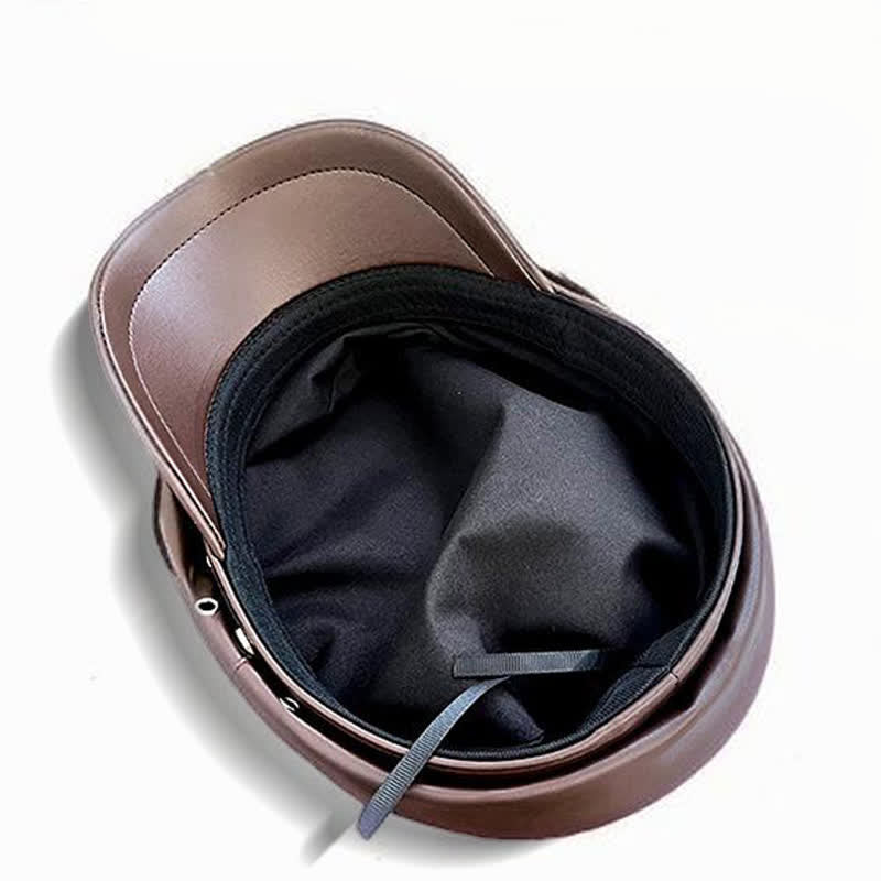 Cappello basco unisex in pelle con teschio borchiato in stile scuro