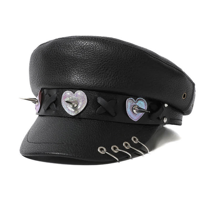 Cappello basco in pelle nera con borchie a forma di cuore in stile hip-hop