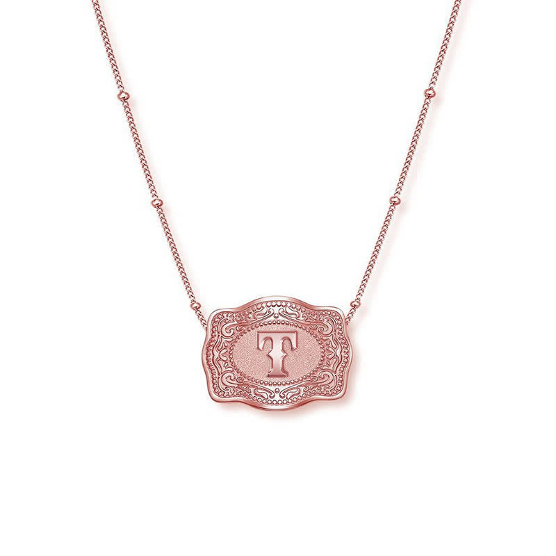 Collana con lettera iniziale in rilievo in oro rosa