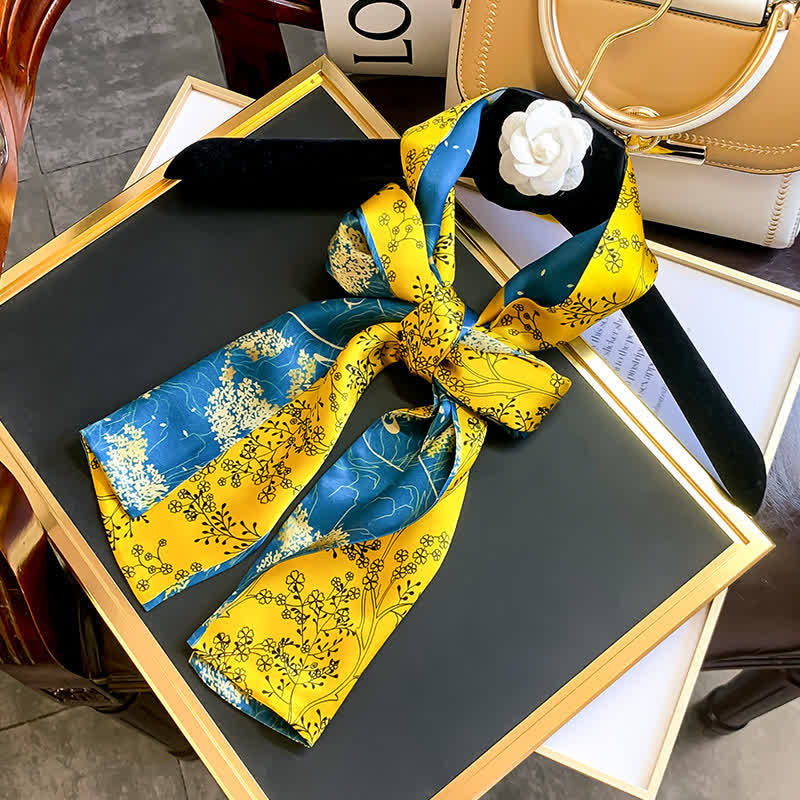 Sciarpa lunga e sottile in seta con motivo floreale blu e giallo, lussuosa da uomo