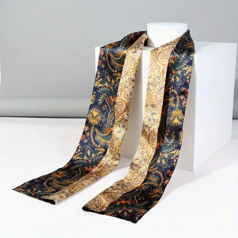 Sciarpa lunga e sottile in seta reversibile con motivo Paisley blu navy e oro da uomo