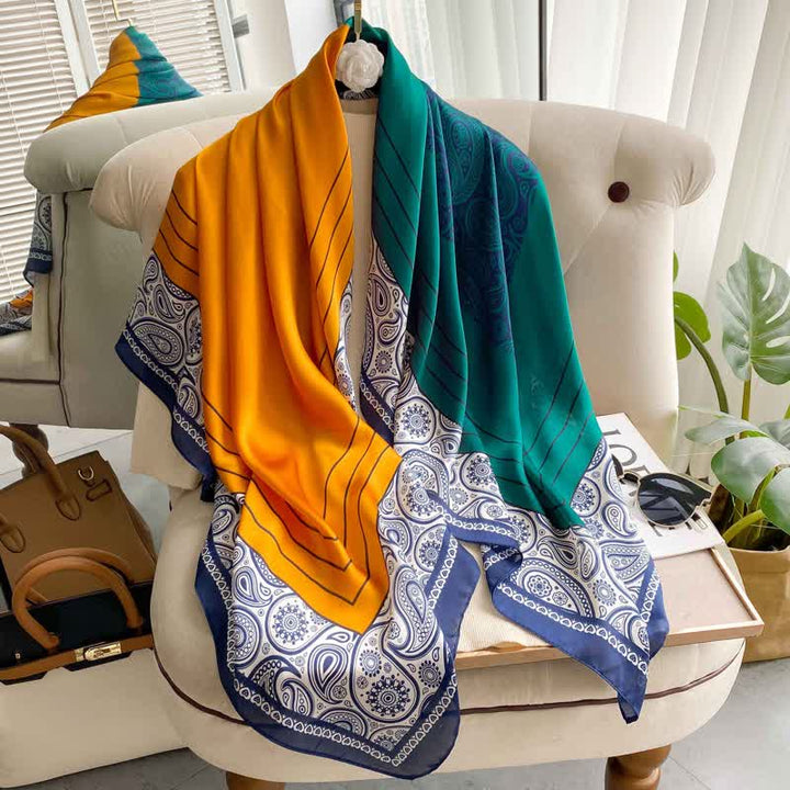 Sciarpa quadrata in seta imitata con elegante motivo Paisley da uomo, in tinta unita