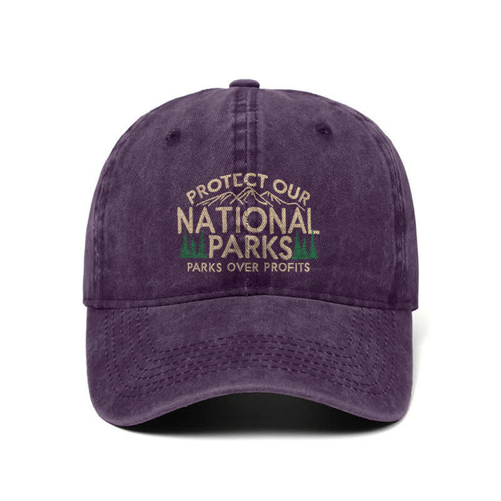 Proteggiamo i nostri parchi nazionali, i parchi prima del profitto. Cappellino da baseball regolabile