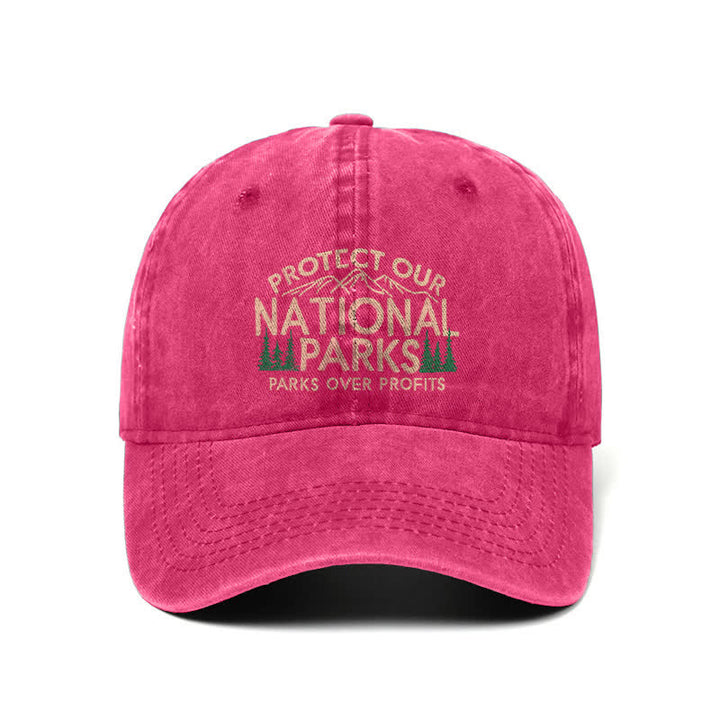 Proteggiamo i nostri parchi nazionali, i parchi prima del profitto. Cappellino da baseball regolabile