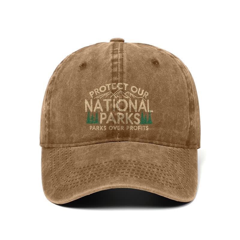 Proteggiamo i nostri parchi nazionali, i parchi prima del profitto. Cappellino da baseball regolabile