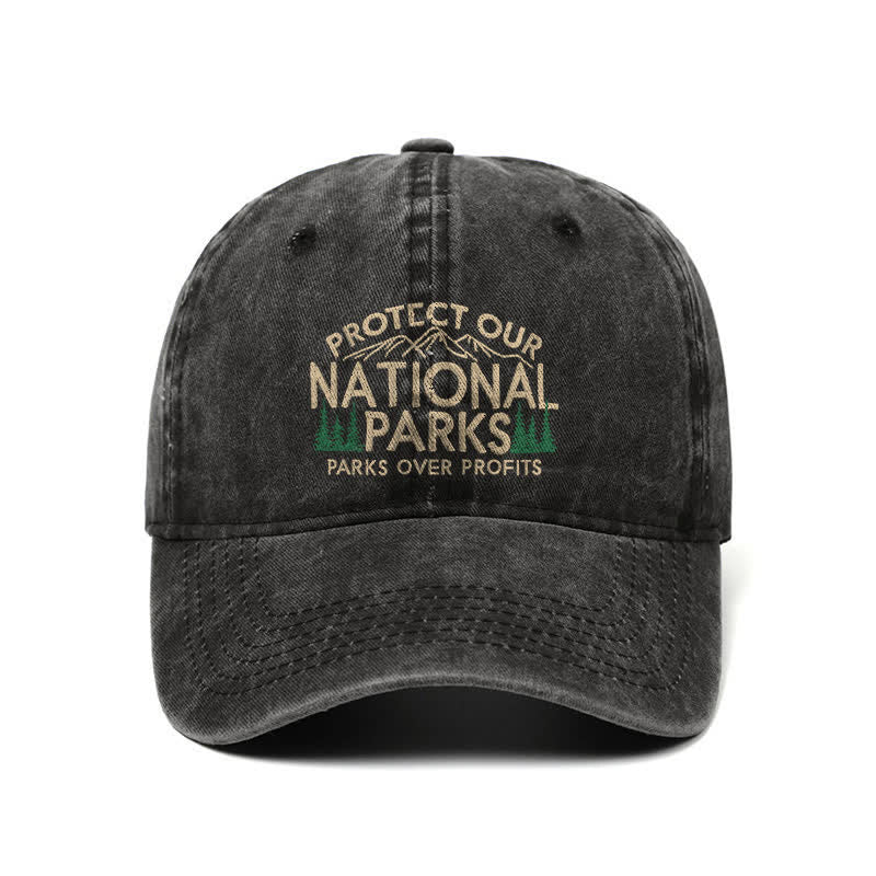 Proteggiamo i nostri parchi nazionali, i parchi prima del profitto. Cappellino da baseball regolabile