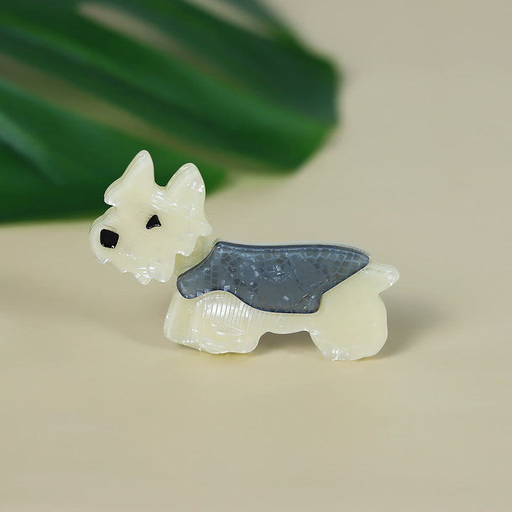 Spilla in acrilico fatta a mano a forma di simpatico cane Schnauzer alla moda - blu e bianco - image 1