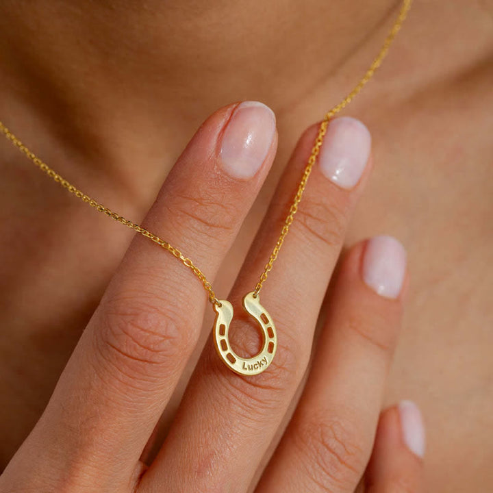 Collana con ciondolo a forma di ferro di cavallo portafortuna a forma di U con nome personalizzato - Oro - image 0