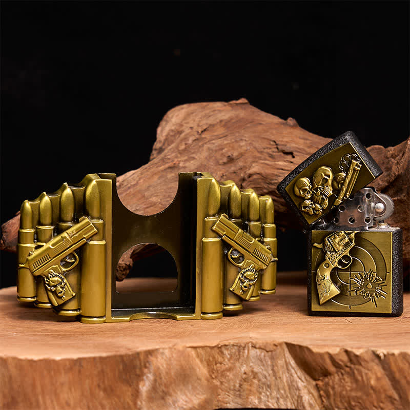 Cintura in pelle da uomo fai da te con motivo a pistola e teschio in bronzo e accendino nascosto - image 1