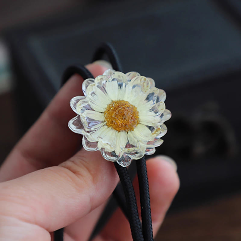 Cravatta Bolo da donna con margherite essiccate fatte a mano - image 9