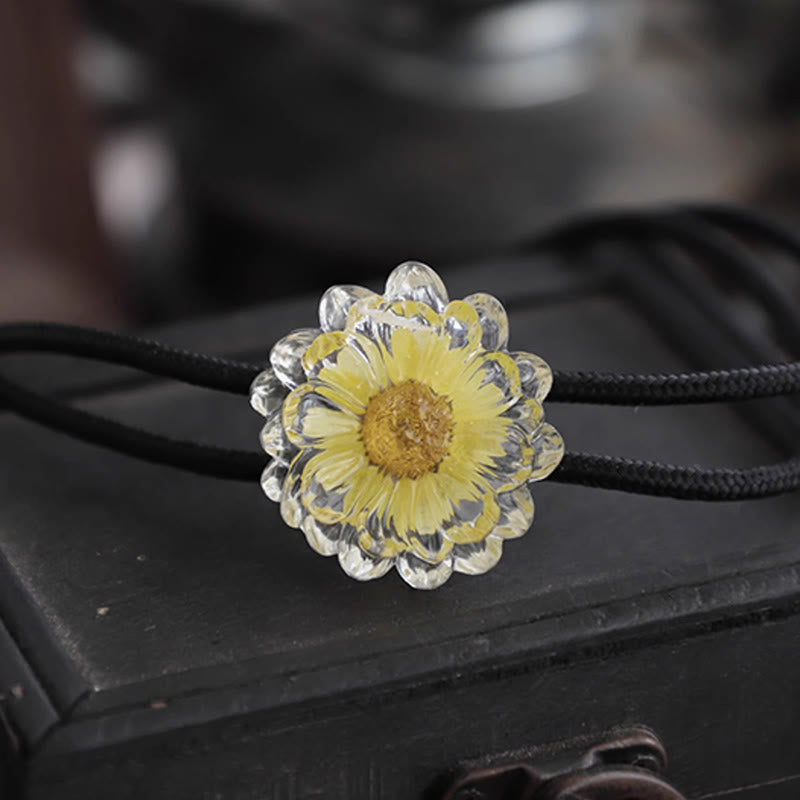 Cravatta Bolo da donna con margherite essiccate fatte a mano - Giallo chiaro - Corda morbida - image 3