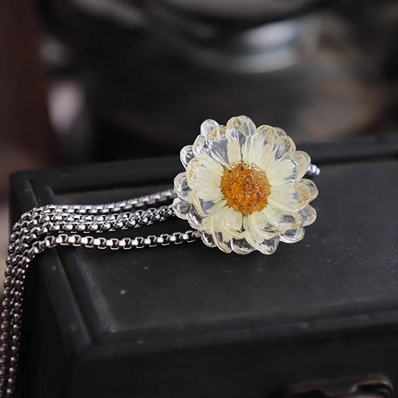 Cravatta Bolo da donna con margherite essiccate fatte a mano - Un po' di giallo - Catena in acciaio - image 4