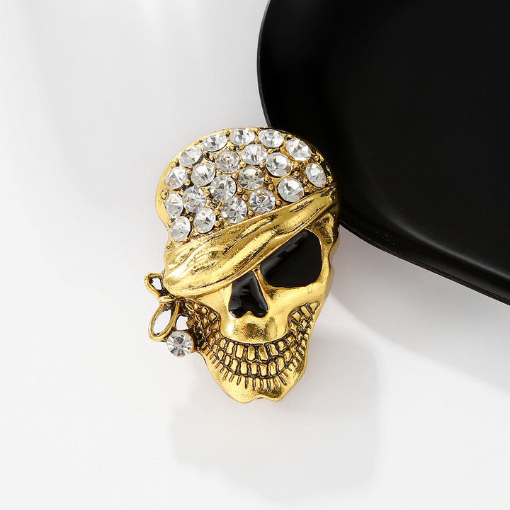 Spilla divertente con teschio pirata e diamanti per Halloween - D'oro - image 2