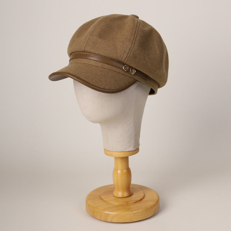 Cappello basco invernale alla moda da donna con fibbia della cintura avvolta sul bordo - image 1