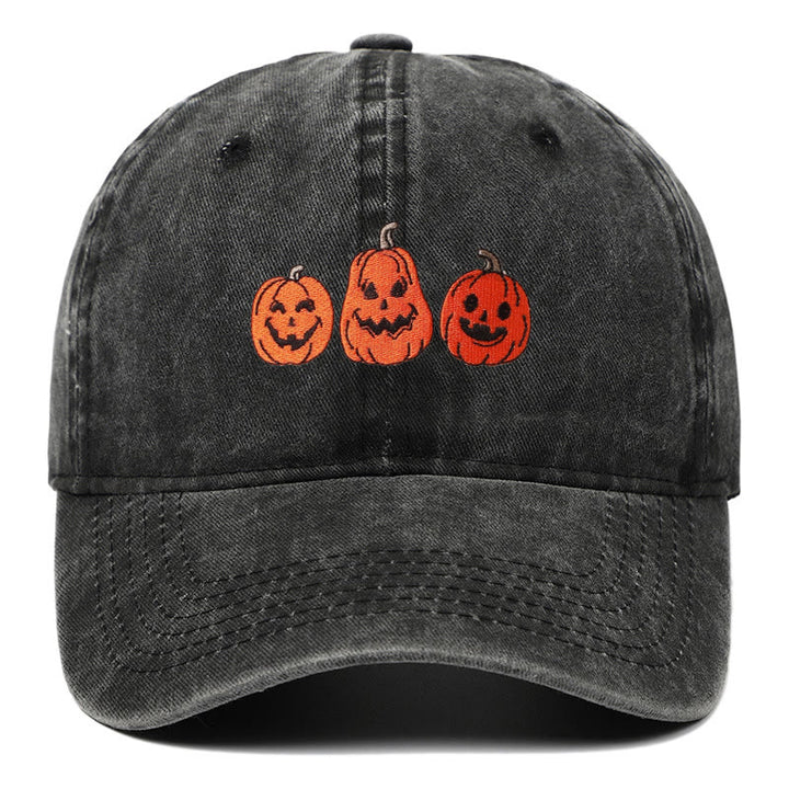 Cappello da baseball lavato ricamato con tre zucche di Halloween - Nero - Regolabile (22 7/8"-24 1/2") - image 1